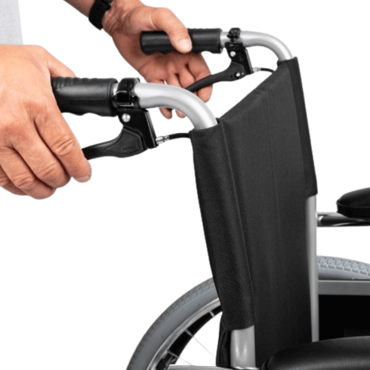 Stalowy wózek inwalidzki CLASSIC-TIM - TIMAGO